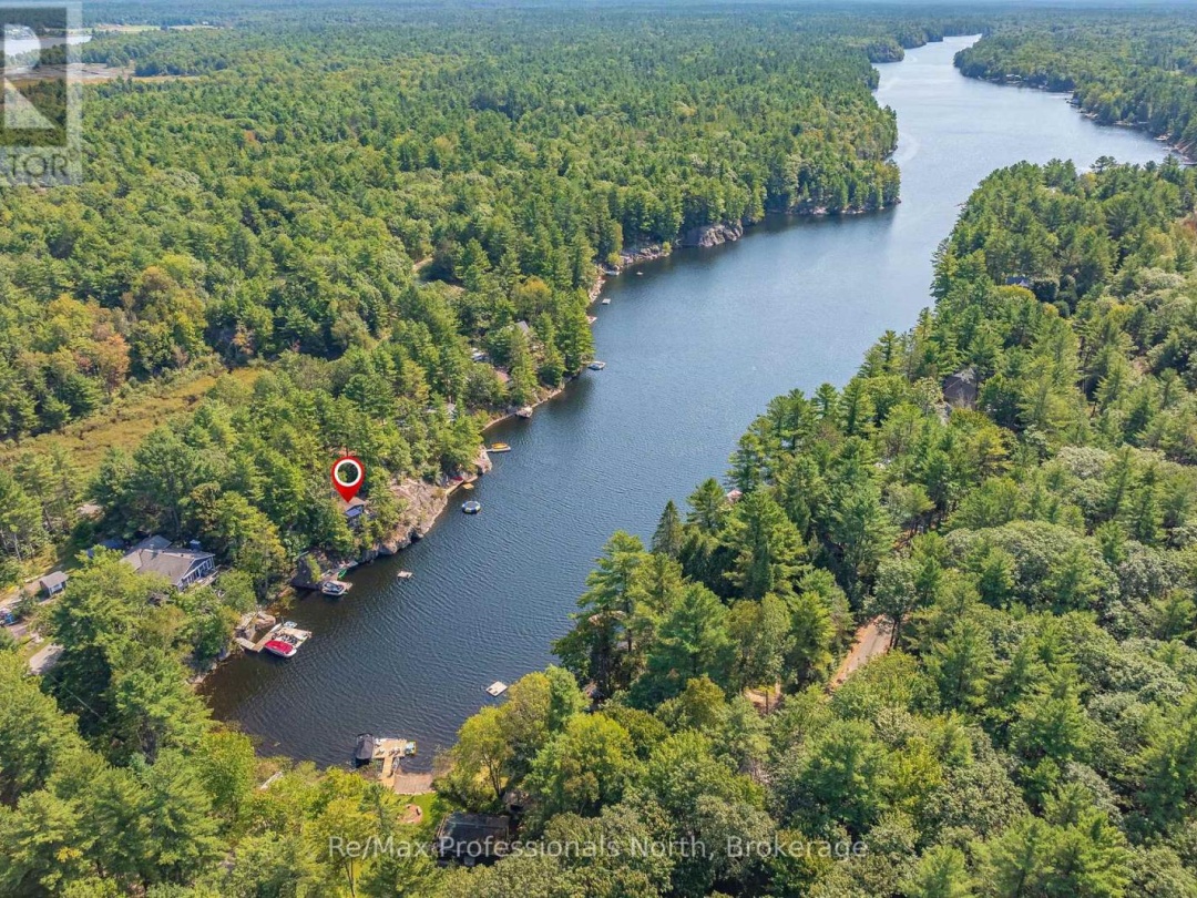 1118 Tomingas Road, Sunny Lake