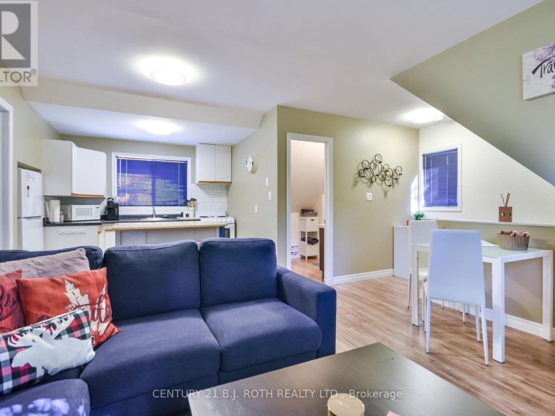 3371 LAKE ST. GEORGE BOULEVARD, 