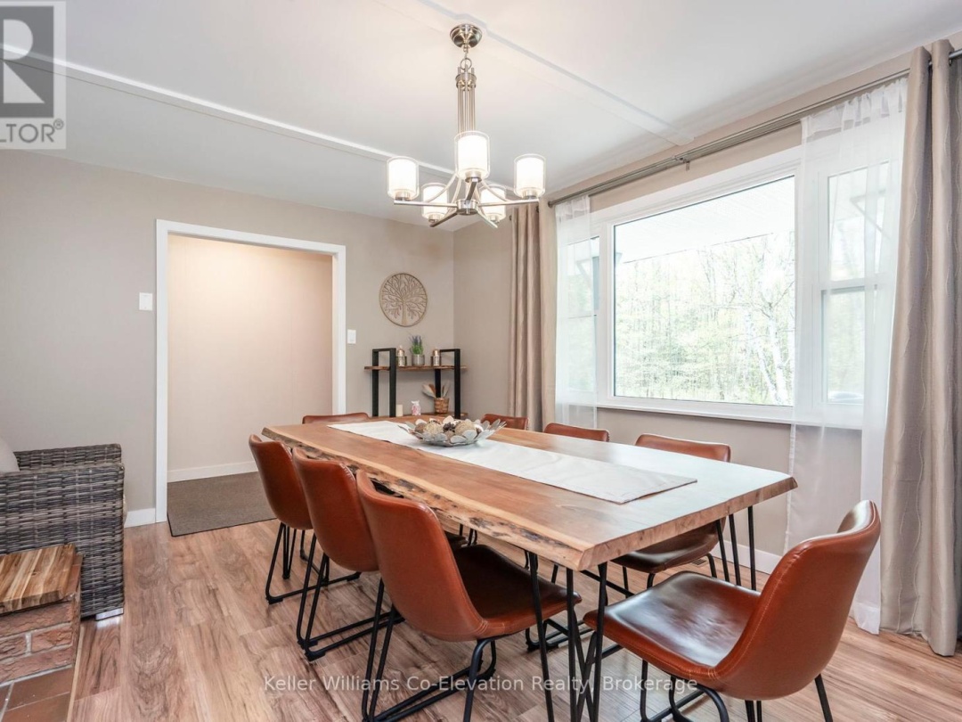 1467 Rosemount Road, Tay