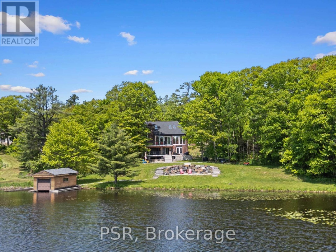 1030 S Sunset Bay Road, Lake Muskoka