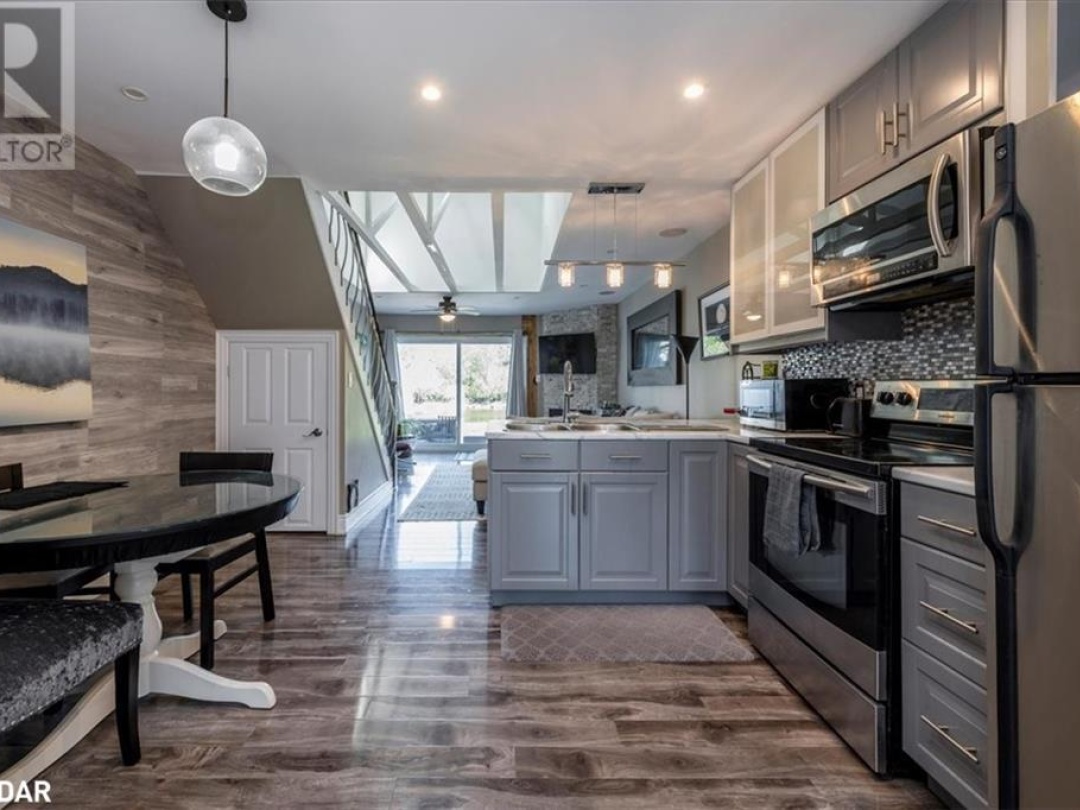 81 Laguna Parkway Parkway Unit# 12, Lake Simcoe