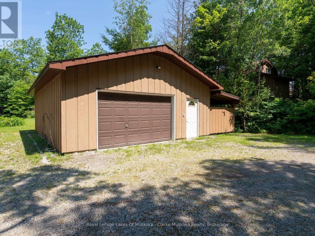 104 POINTS OF VIEW ROAD, 