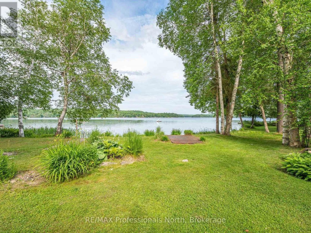 1015 BLACKBERRY LANE, 
