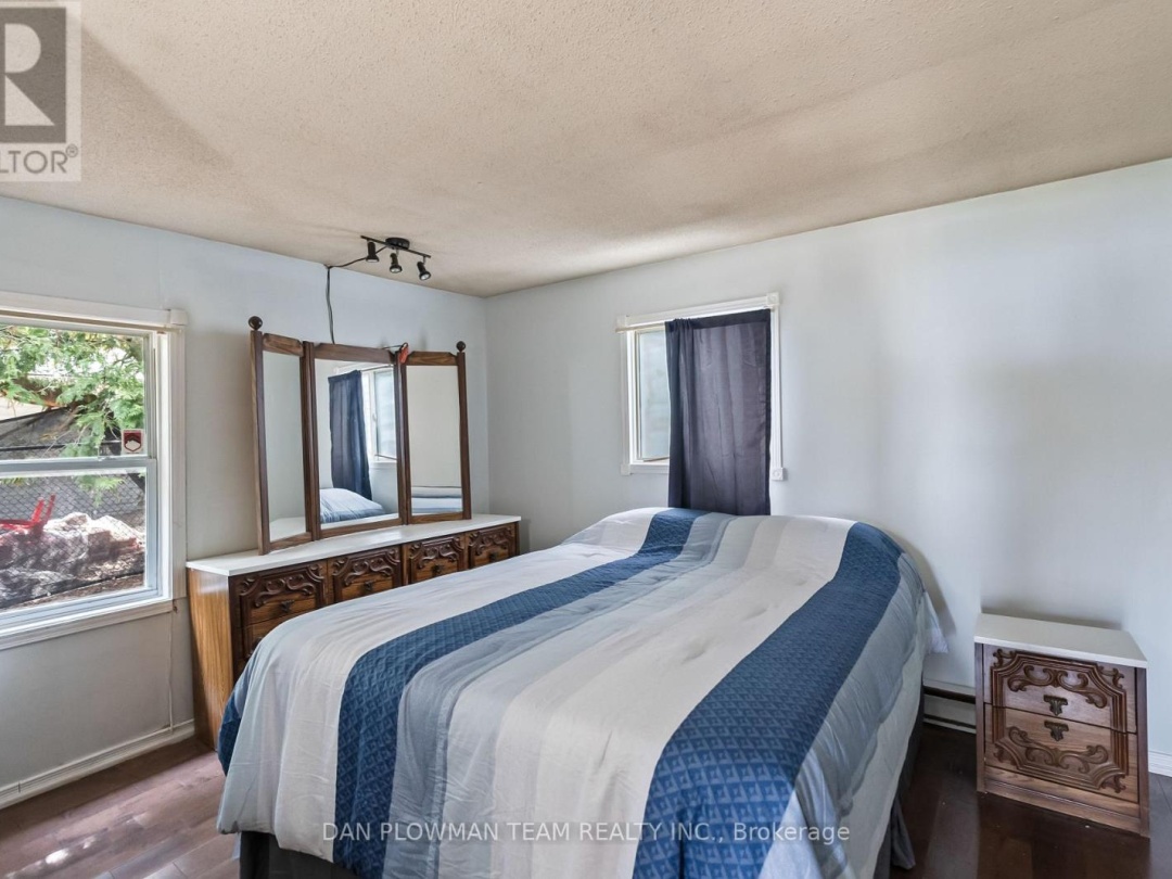 32 Beach Road, Lake Scugog