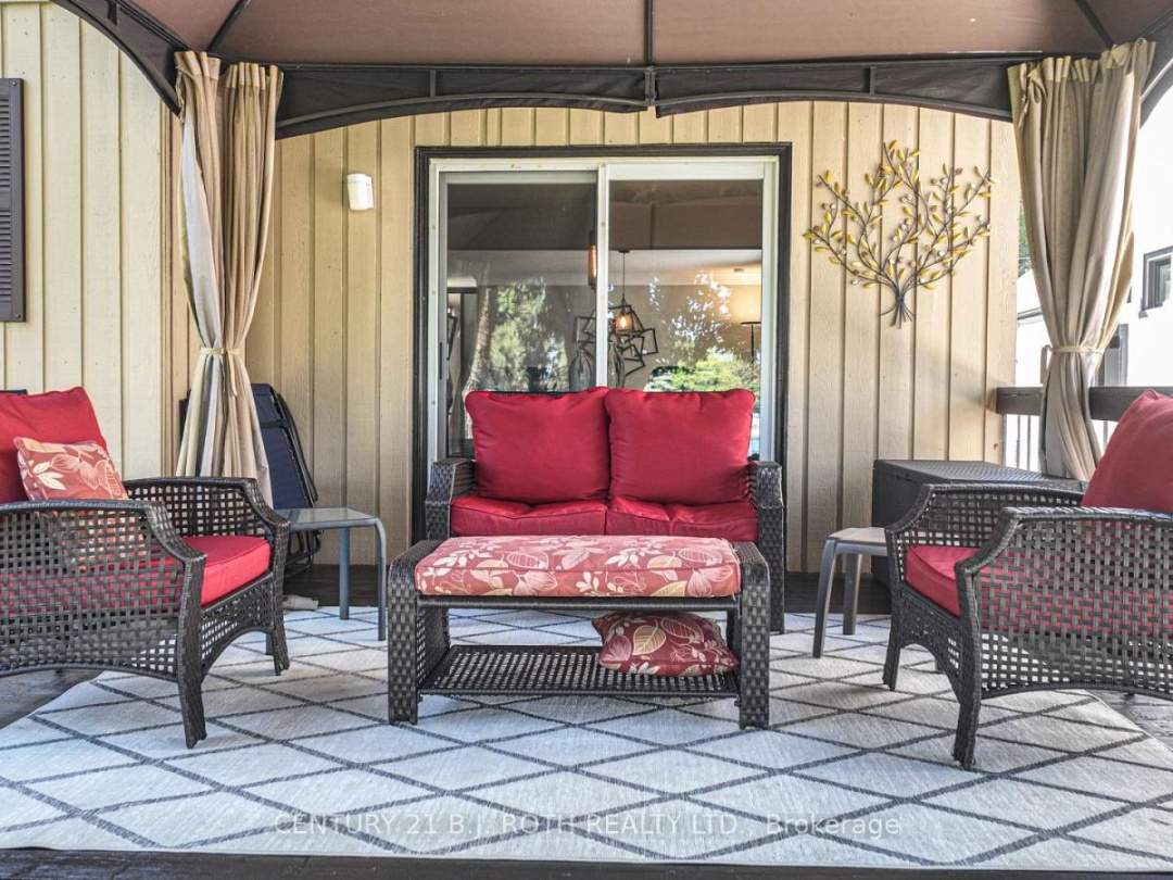 60 Simcoe Road, Lake Simcoe