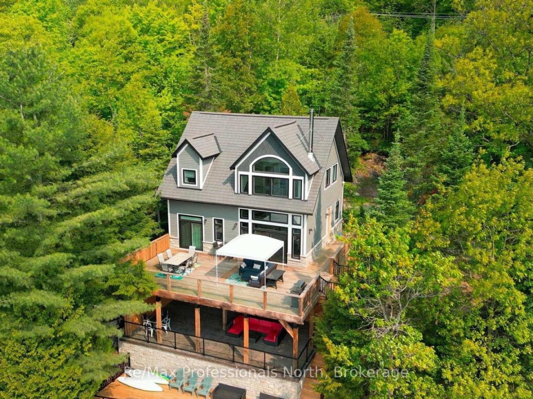 1024 ALBERT LANE E, Kawagama Lake