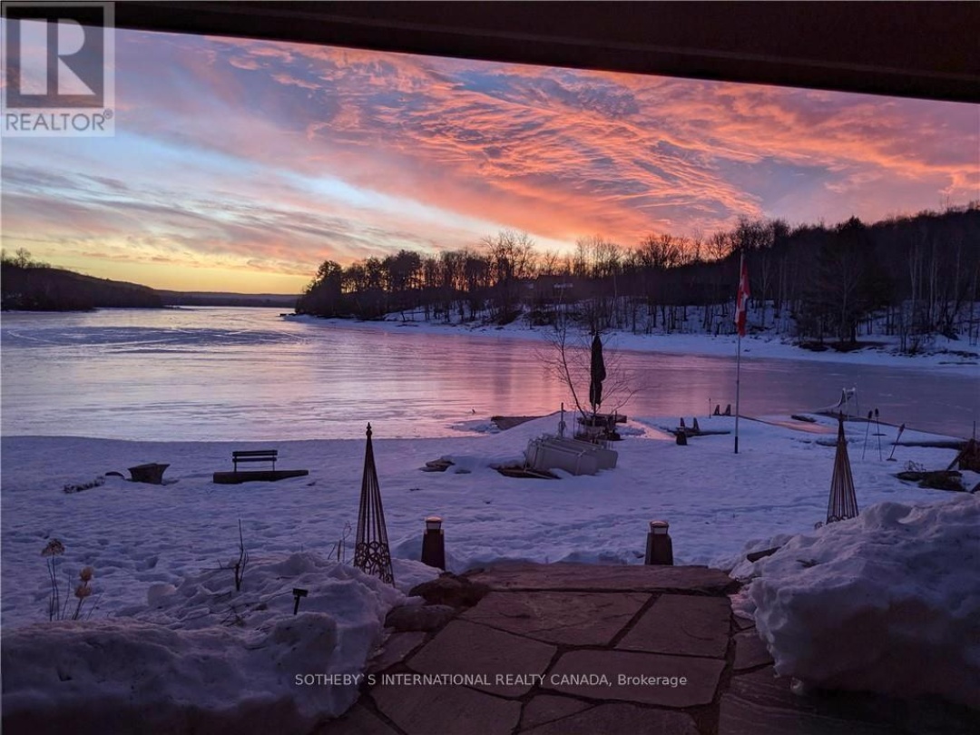 2720 Haliburton Lake Road, Eagle Lake