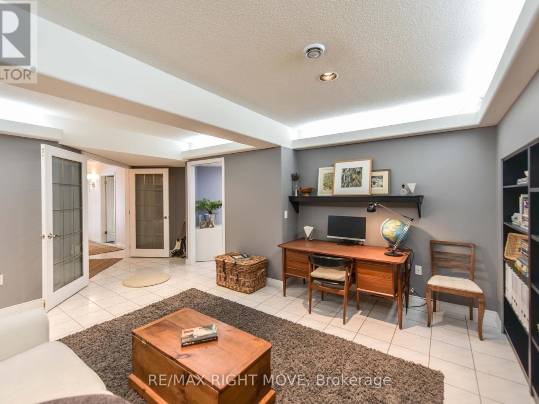 1263 Hawk Ridge Crescent, Severn