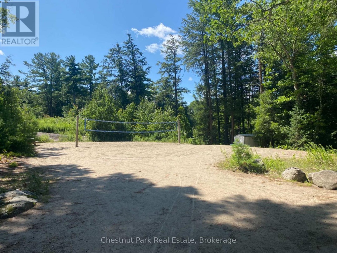 101 Glen Abbey Way, Lake Joseph