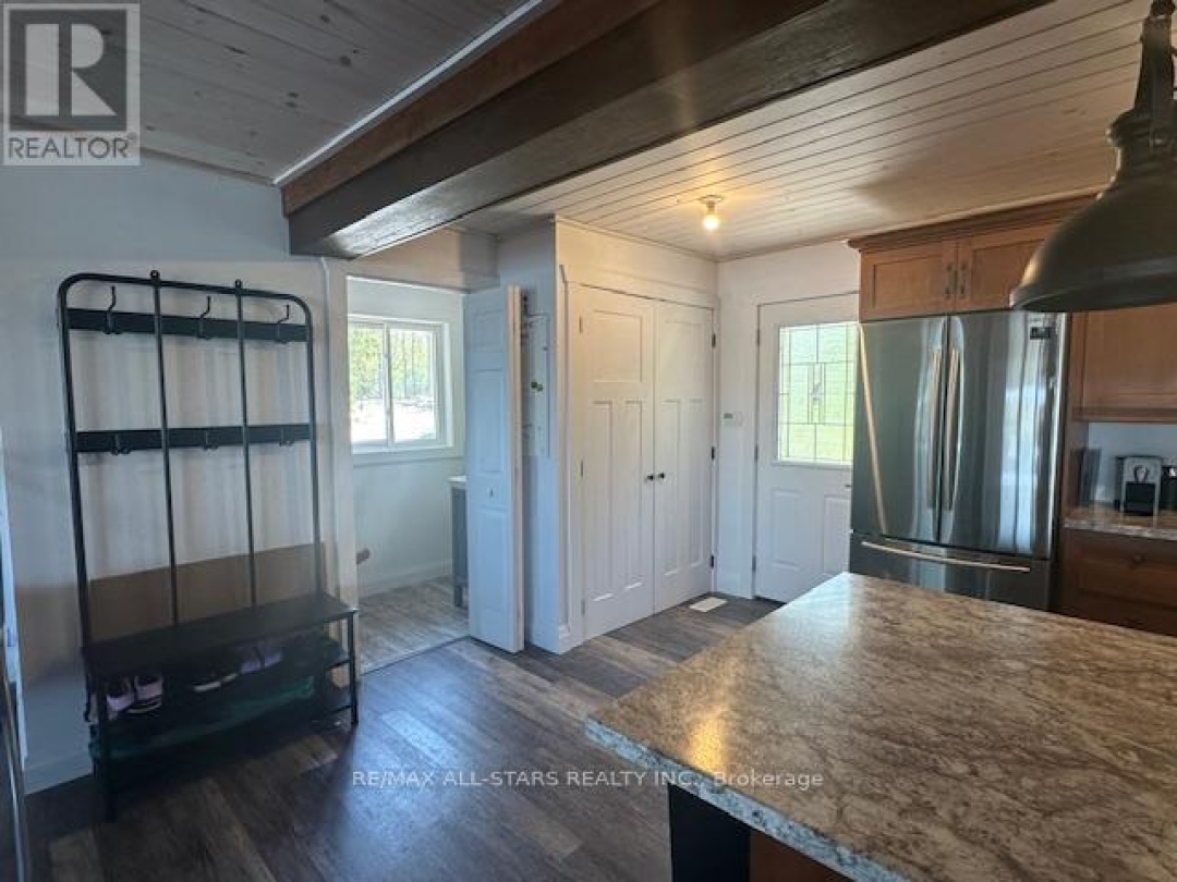 15 Manchester Trail, Sturgeon Lake