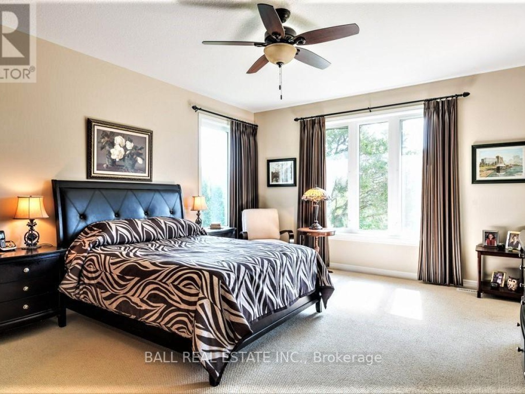 41 SOUTH HARBOUR DRIVE, 