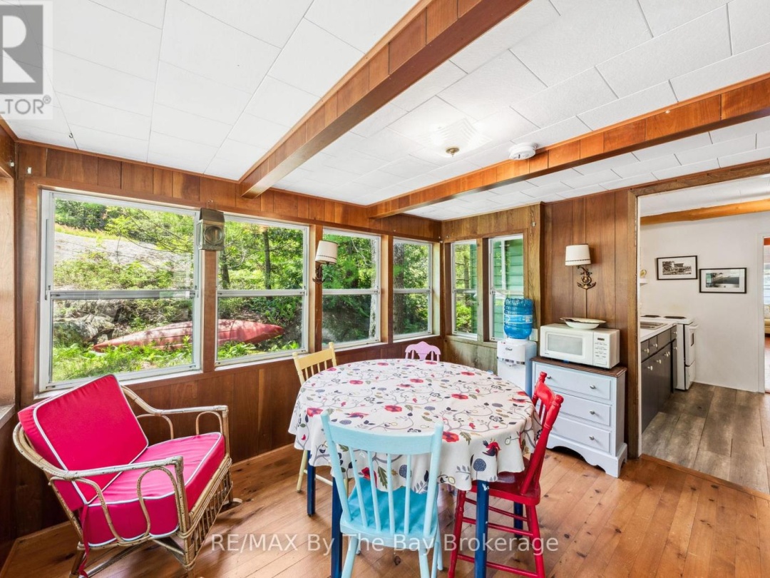 3572 ISLAND 820/MERMAID ISLAND, 