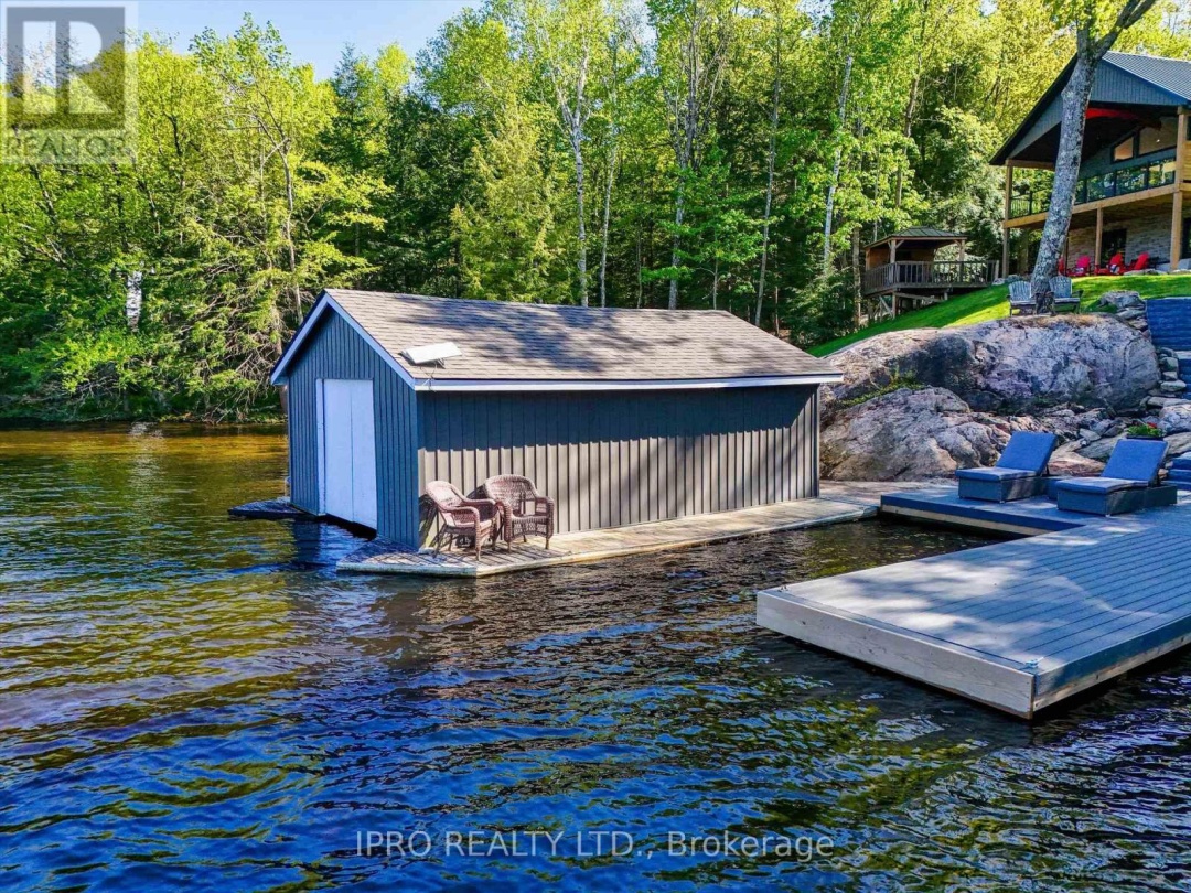 1907 Island Road, Gloucester Pool