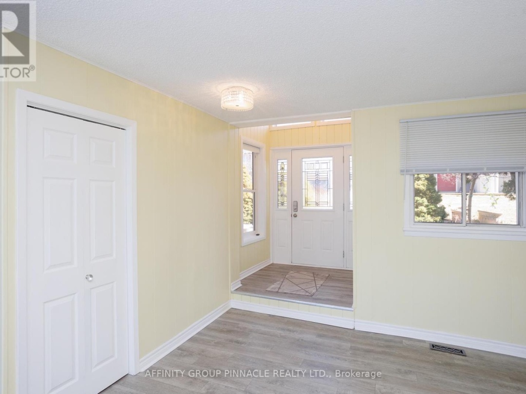 14 Oriole Road, Cameron Lake
