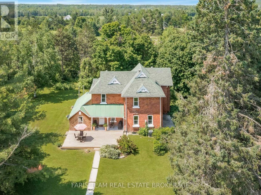 323 WARMINSTER SIDE ROAD, 