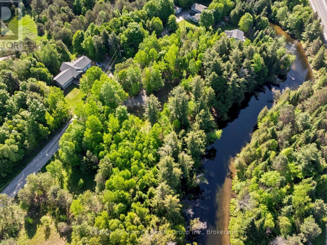 1042 Suburban Court, Gull Lake