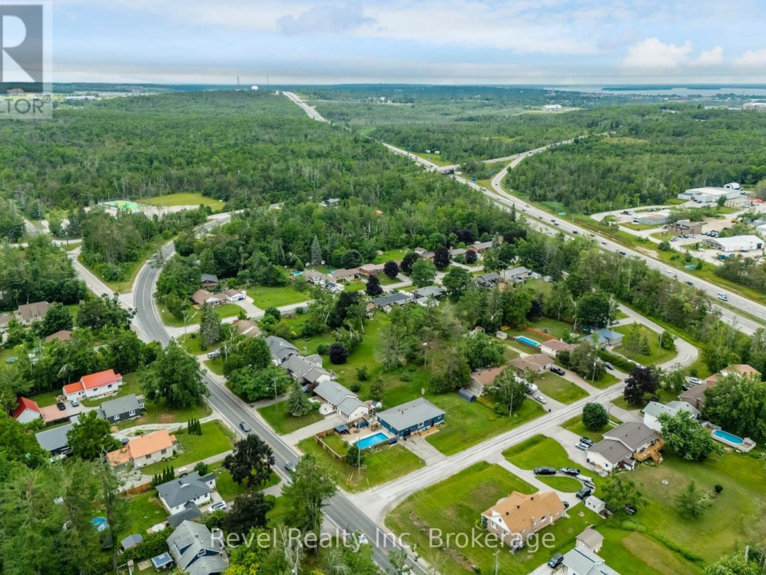 10 JAMIESON CRESCENT, 