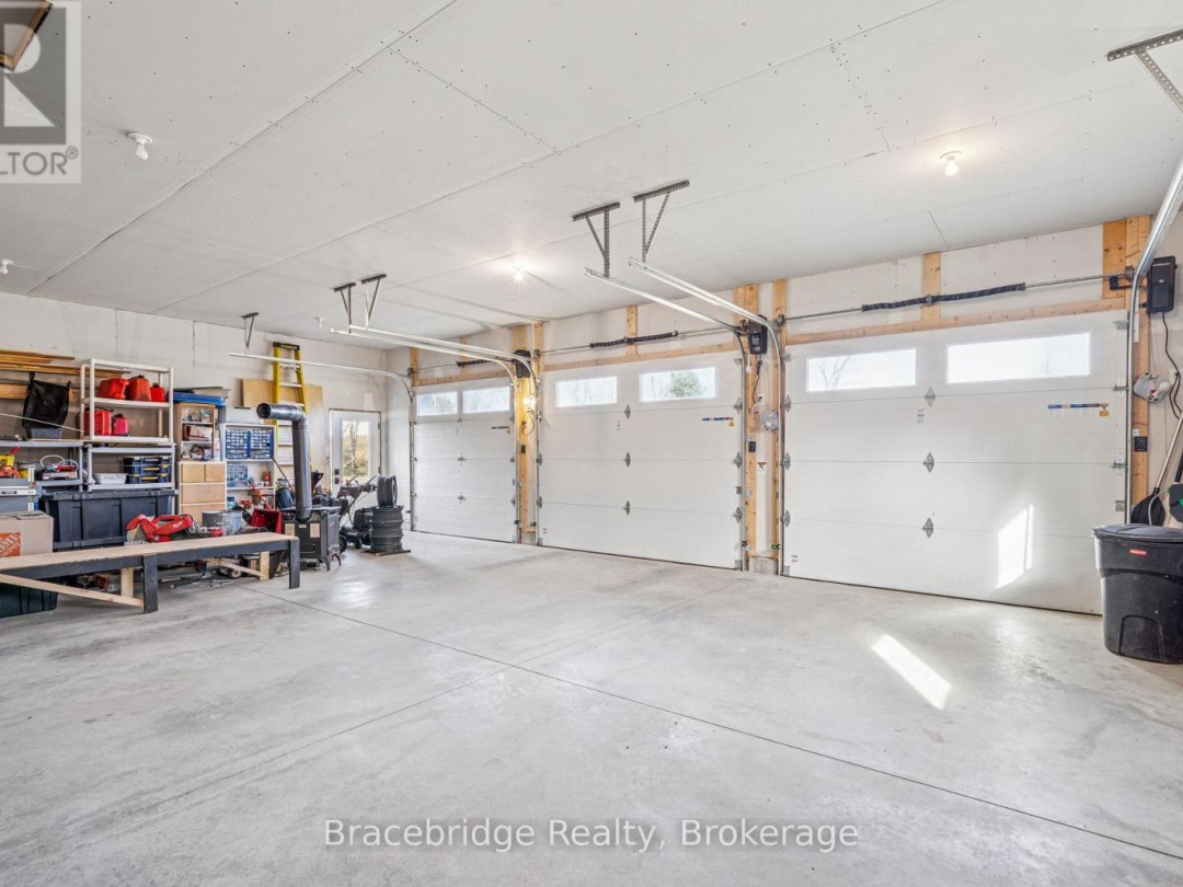 1006 STEPHENS BAY ROAD, 