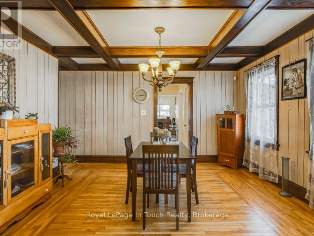 450 ASSINIBOIA STREET, 