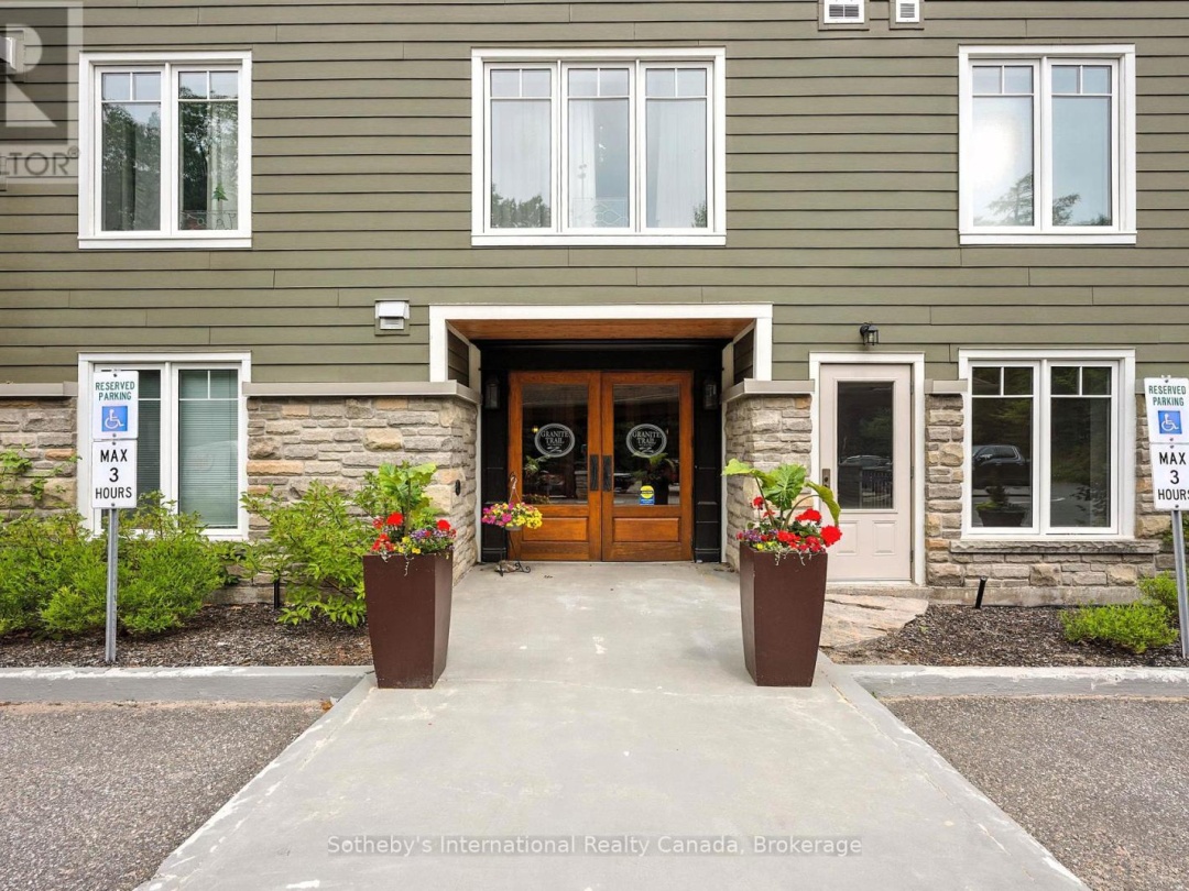 106 - 391 JAMES STREET W, 