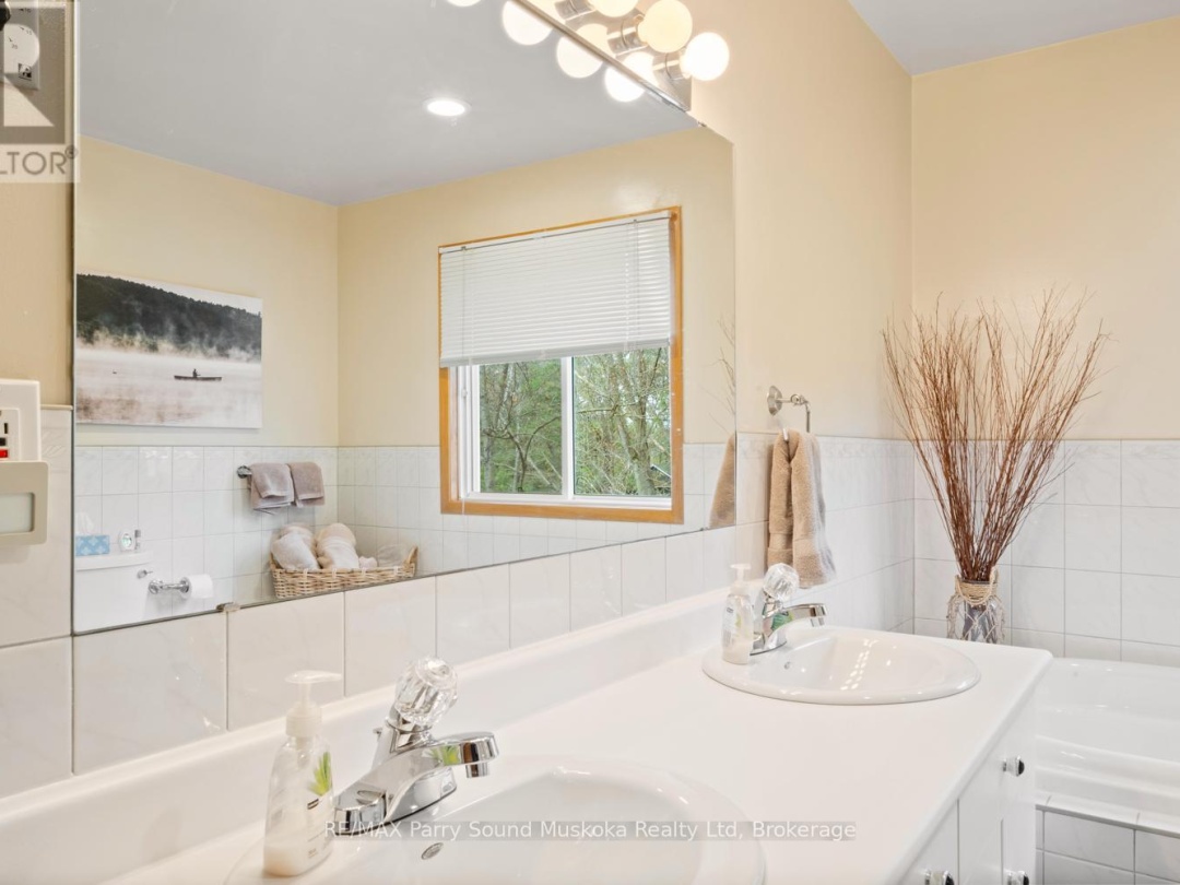 17 TAPATOO TRAIL, Otter Lake
