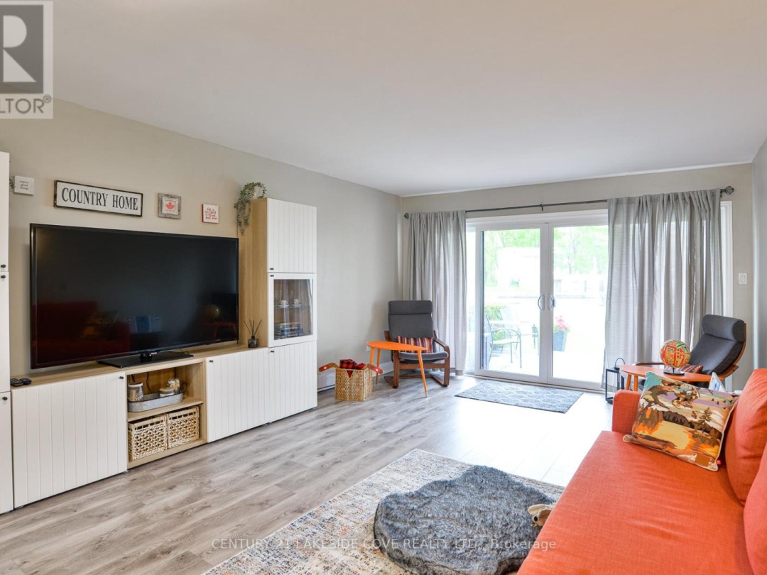 Unit 14 1 Paradise Boulevard, Lake Simcoe