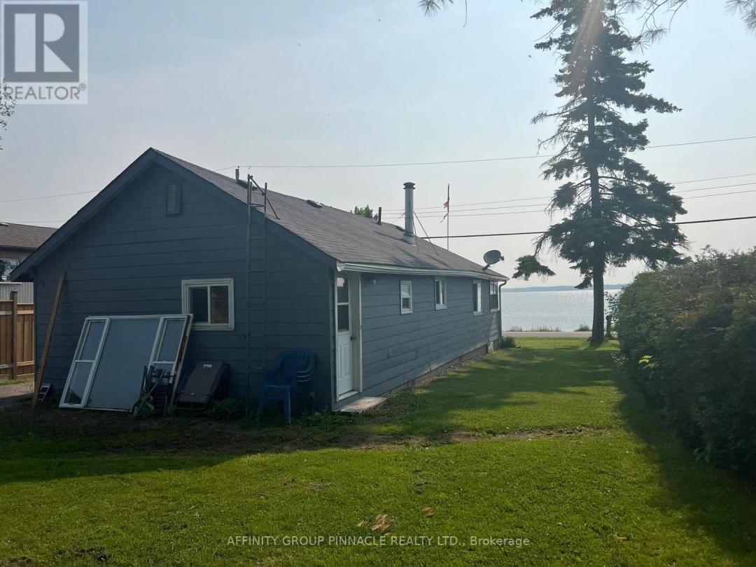 477 Long Beach Road, Sturgeon Lake
