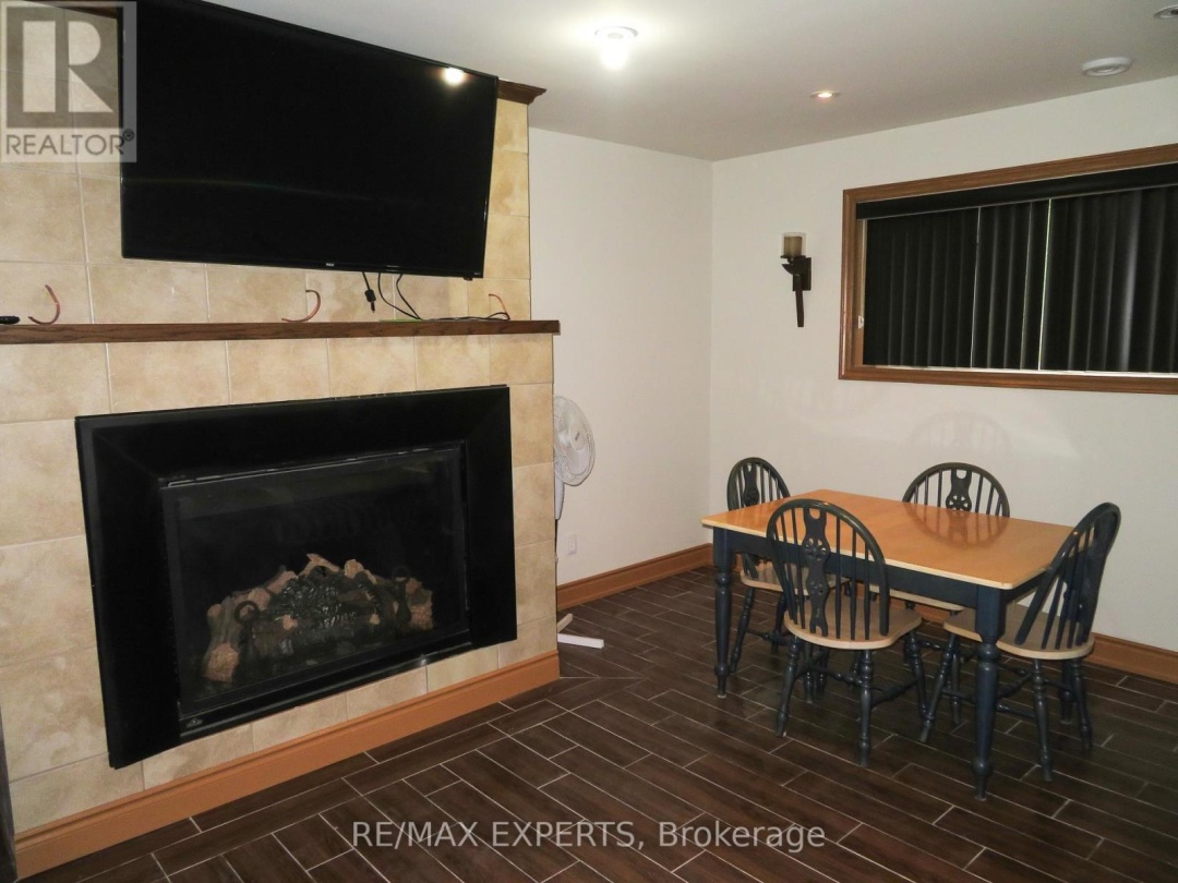 3771 HARRY'S LANE, 