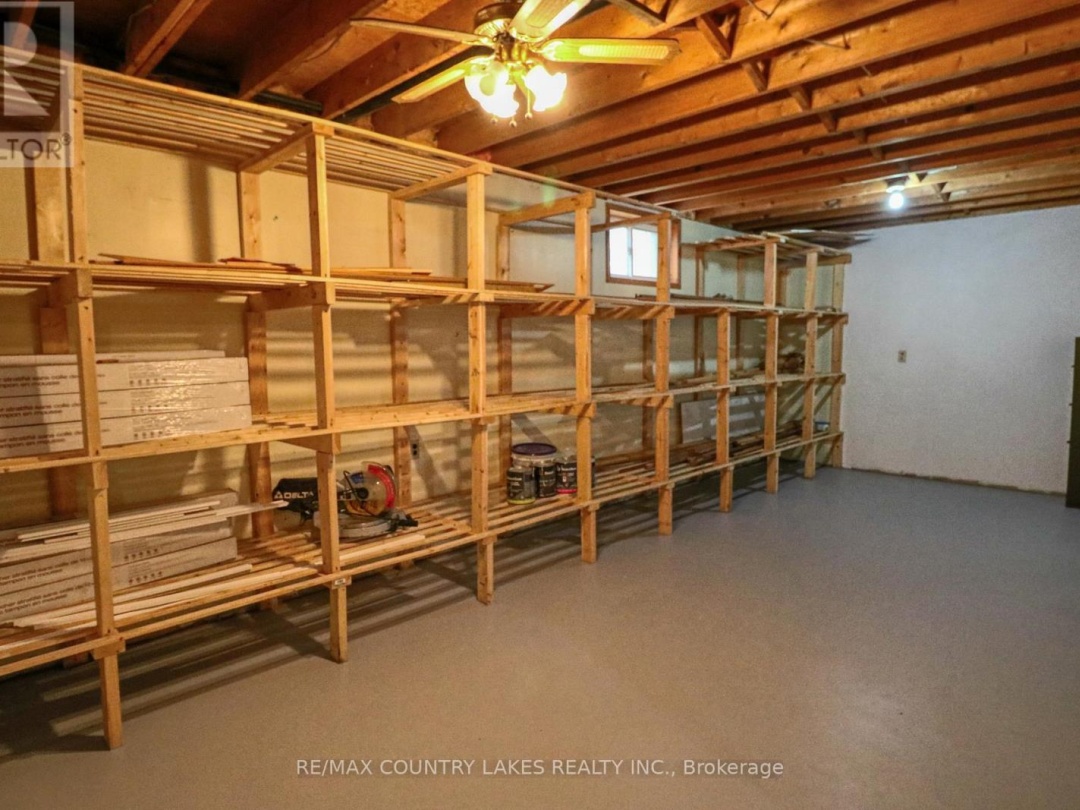 2899 GEORGINA DRIVE,