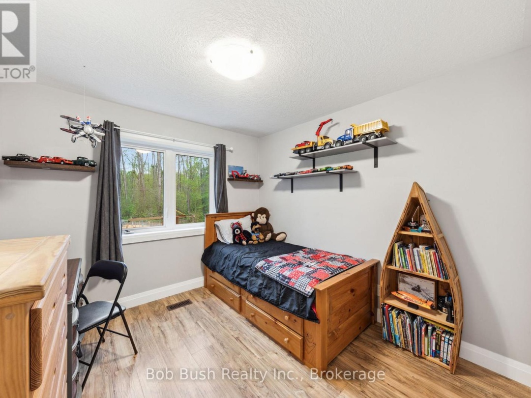 4 Davis Drive, Georgian Bay