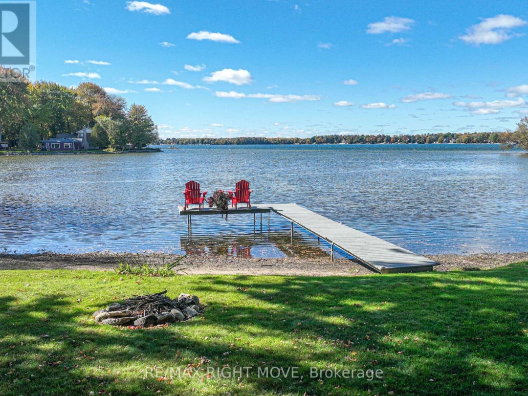 4350 Plum Point Road, Lake Simcoe