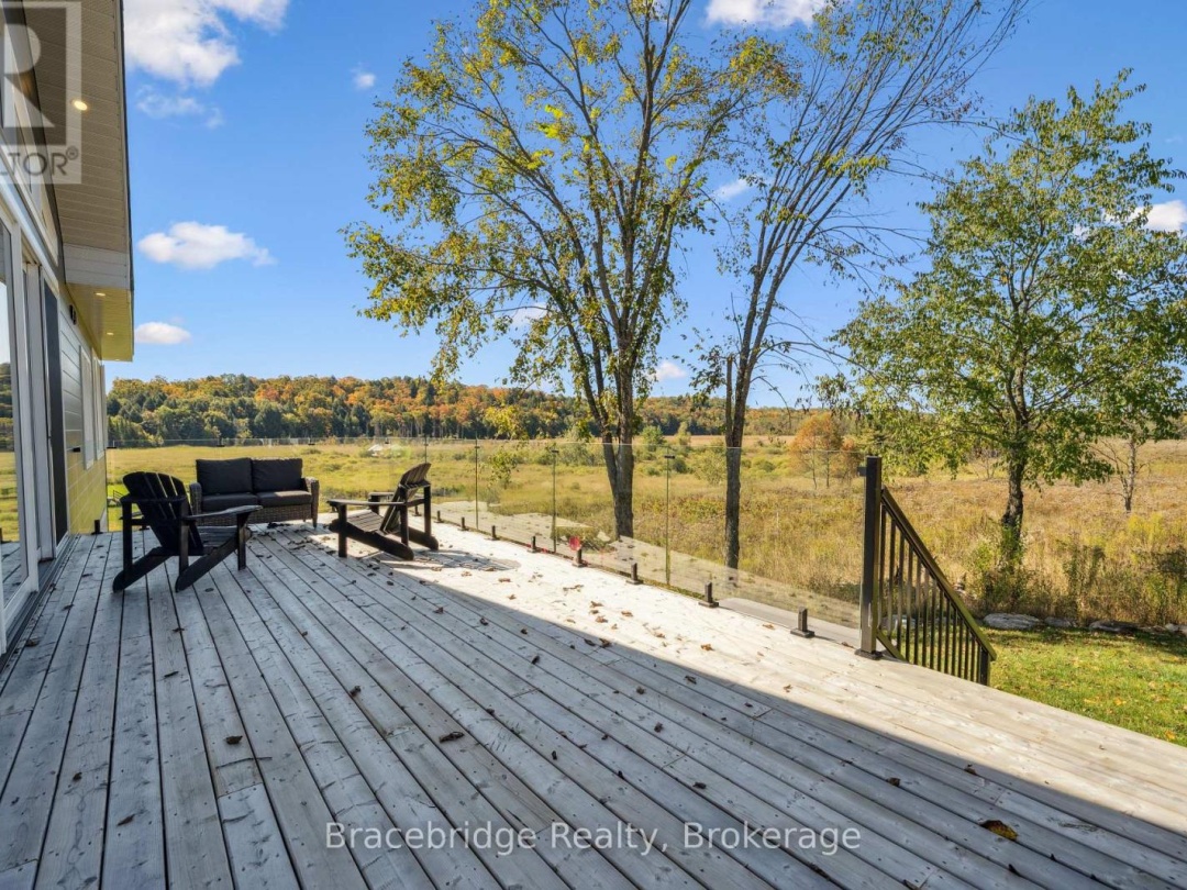 1006 STEPHENS BAY ROAD, 