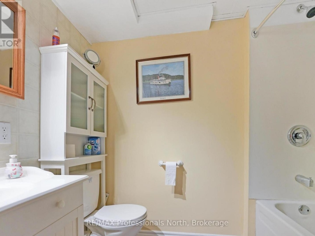 1093 Comak Crescent, St Nora Lake