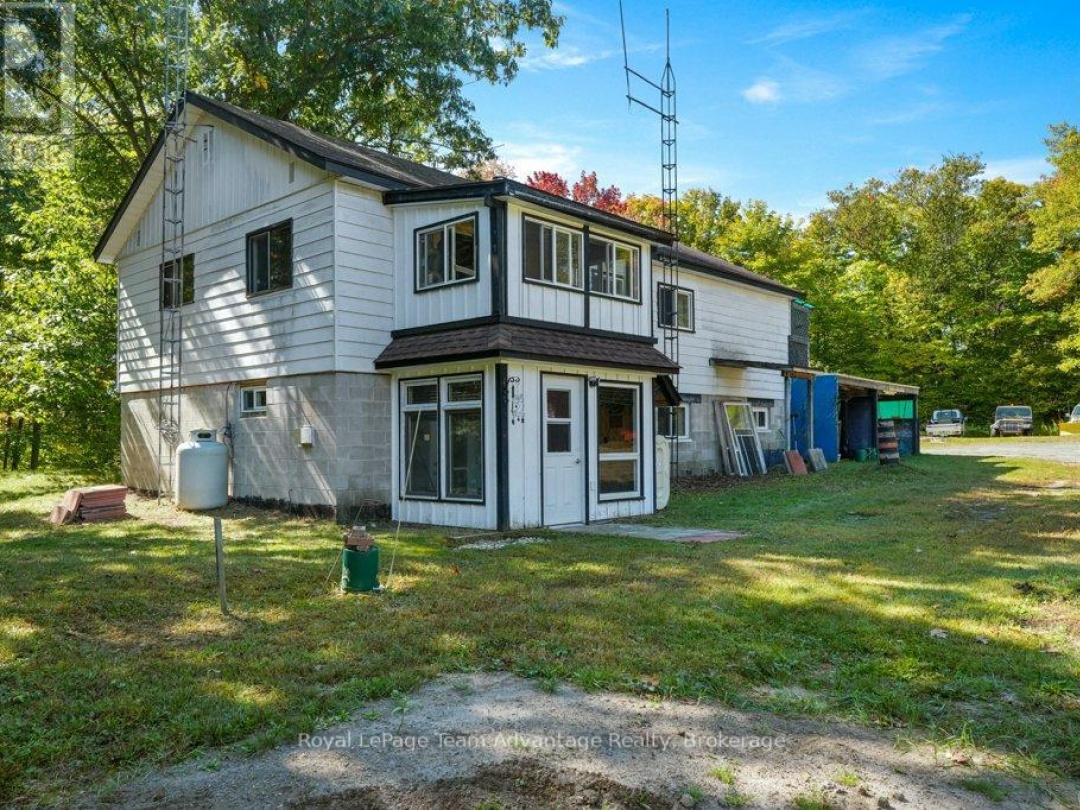 18 HORSESHOE LAKE ROAD, 