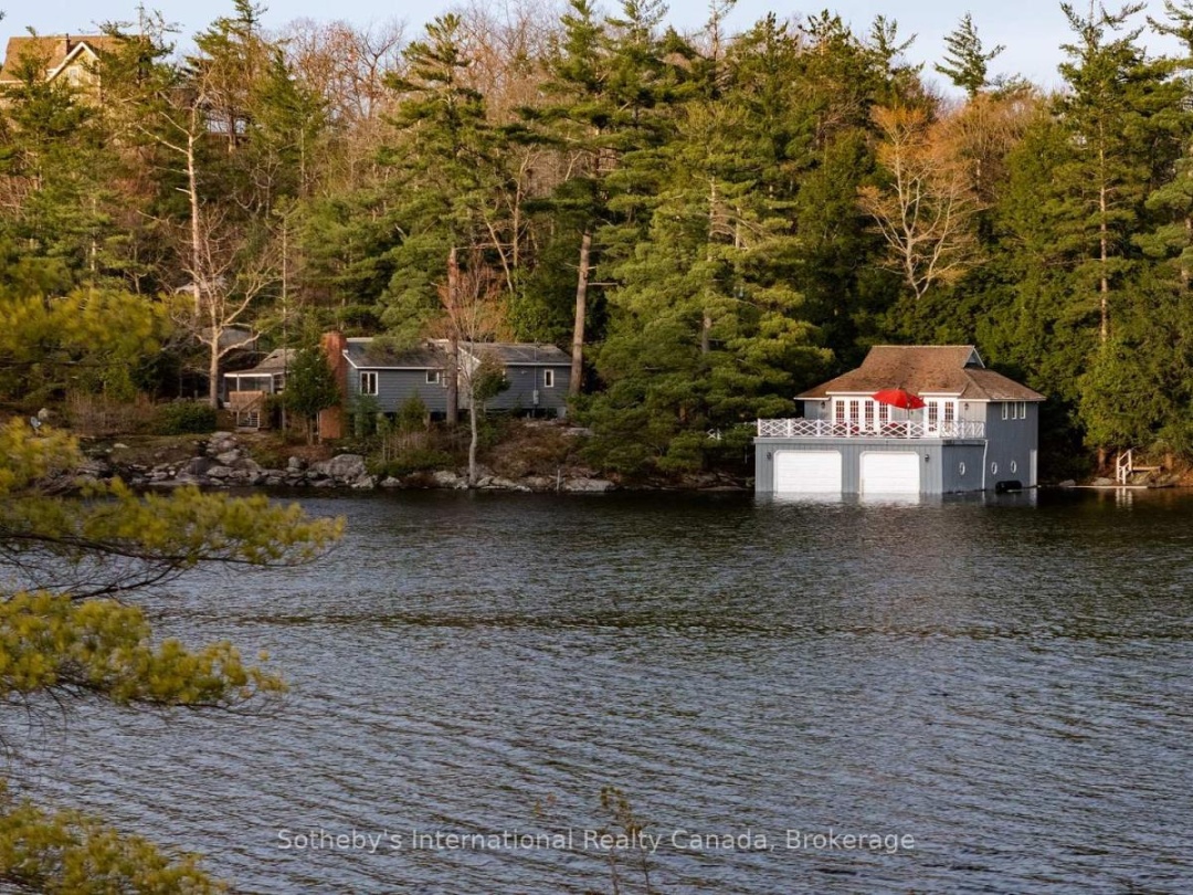 1-1076 BIRCH POINT ROAD, Lake Muskoka