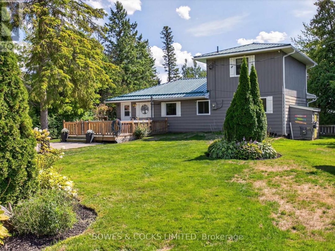 32 STURGEON GLEN ROAD, 