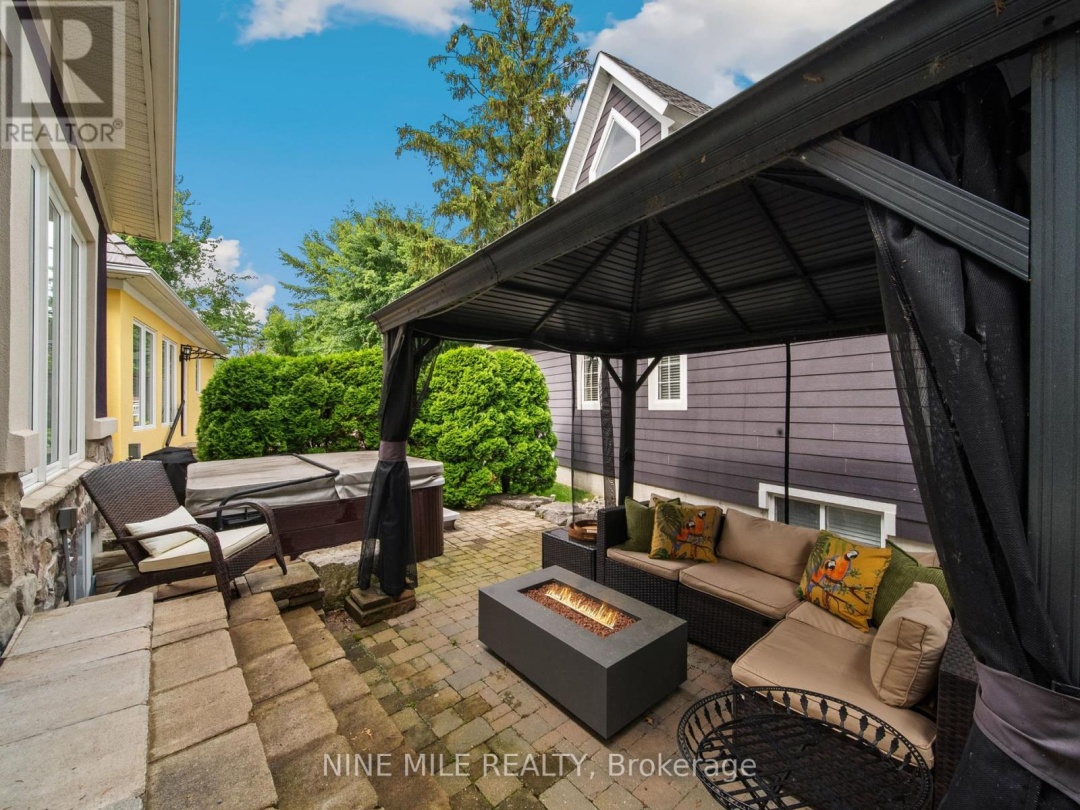 8 5 Invermara Court, Lake Simcoe