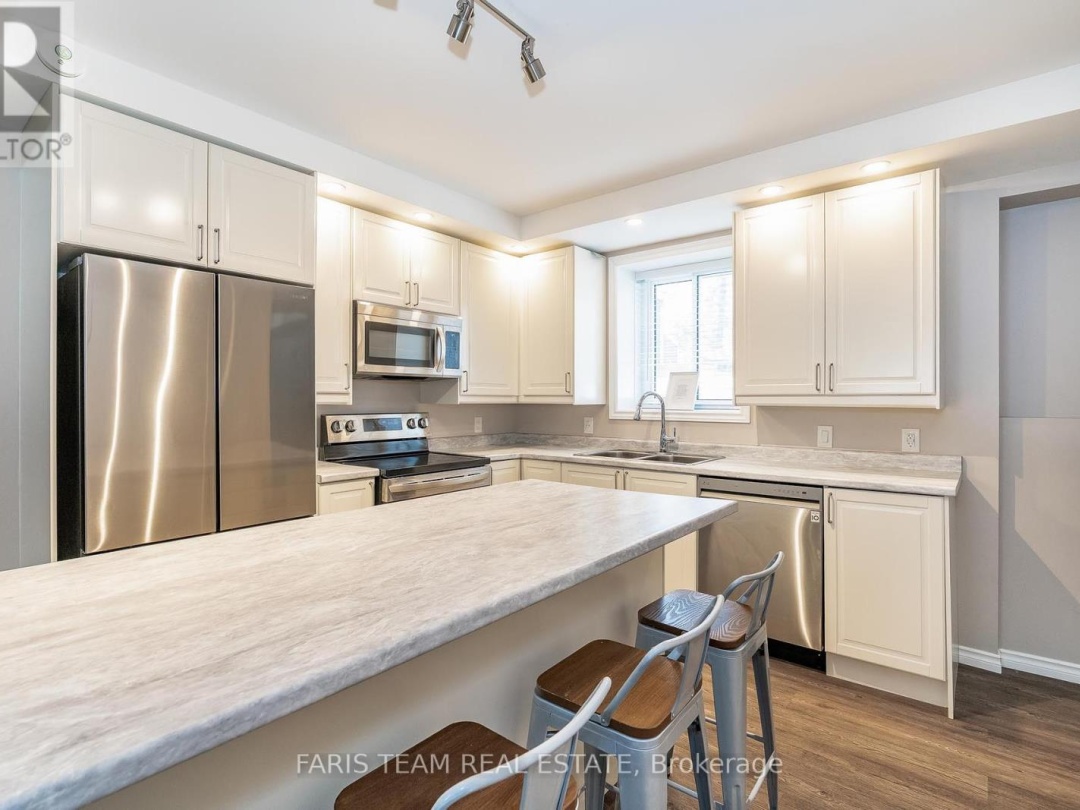 2082 CENTRE AVENUE, 
