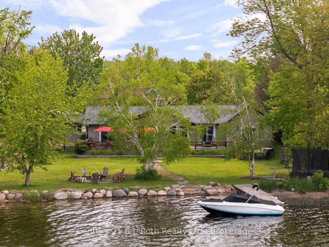 3772 HARRY'S LANE, Lake Simcoe