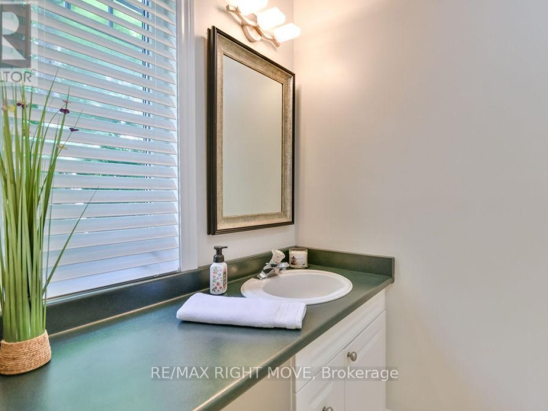 1011 TALBOT TRAIL, 