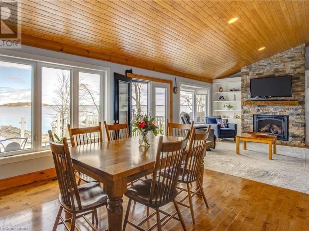 14 Lighthouse Crescent S, Georgian Bay
