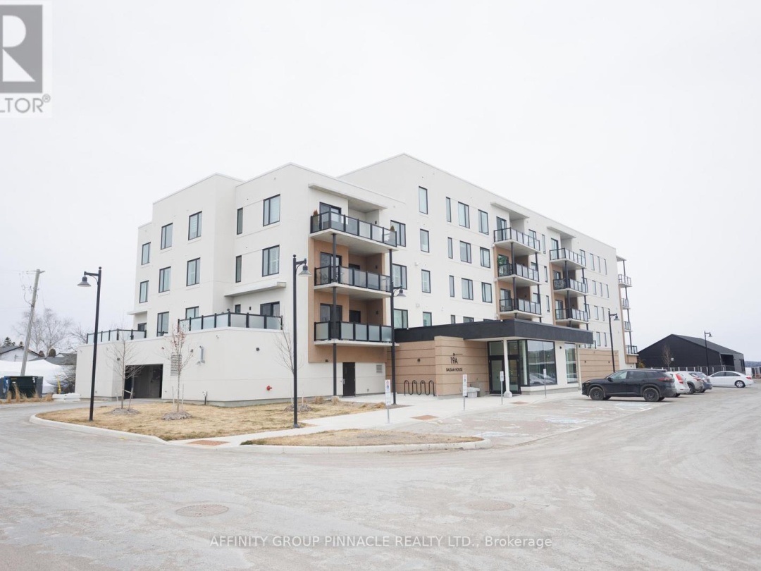302 19A West Street N, Cameron Lake