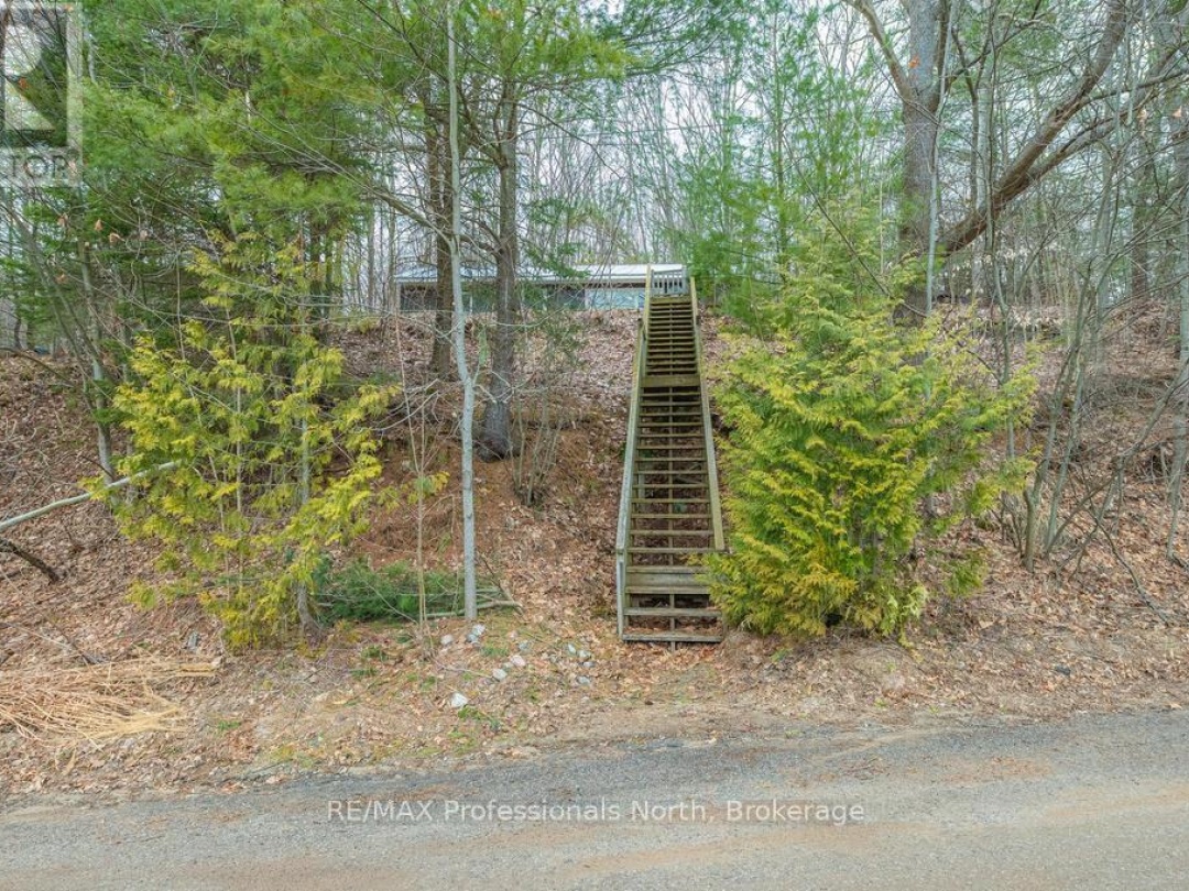 1325 Claude Brown Road, Bob Lake