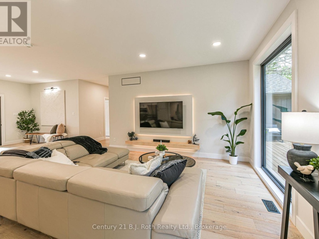 691 SOUTH WASEOSA LAKE ROAD, 