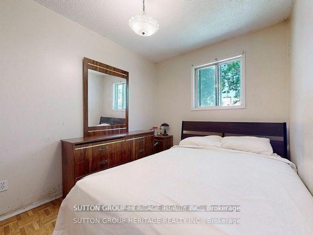 29 Lake Avenue, Lake Simcoe