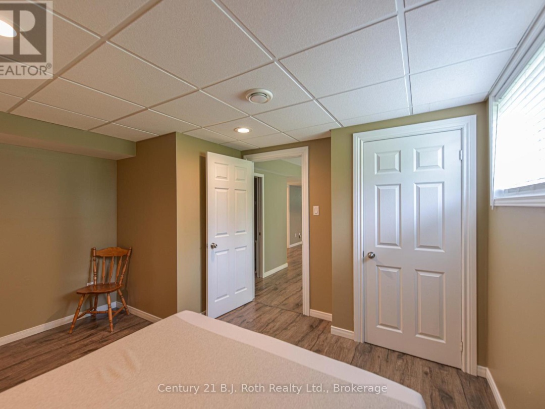 3516 Kirkfield Road, Dalrymple Lake