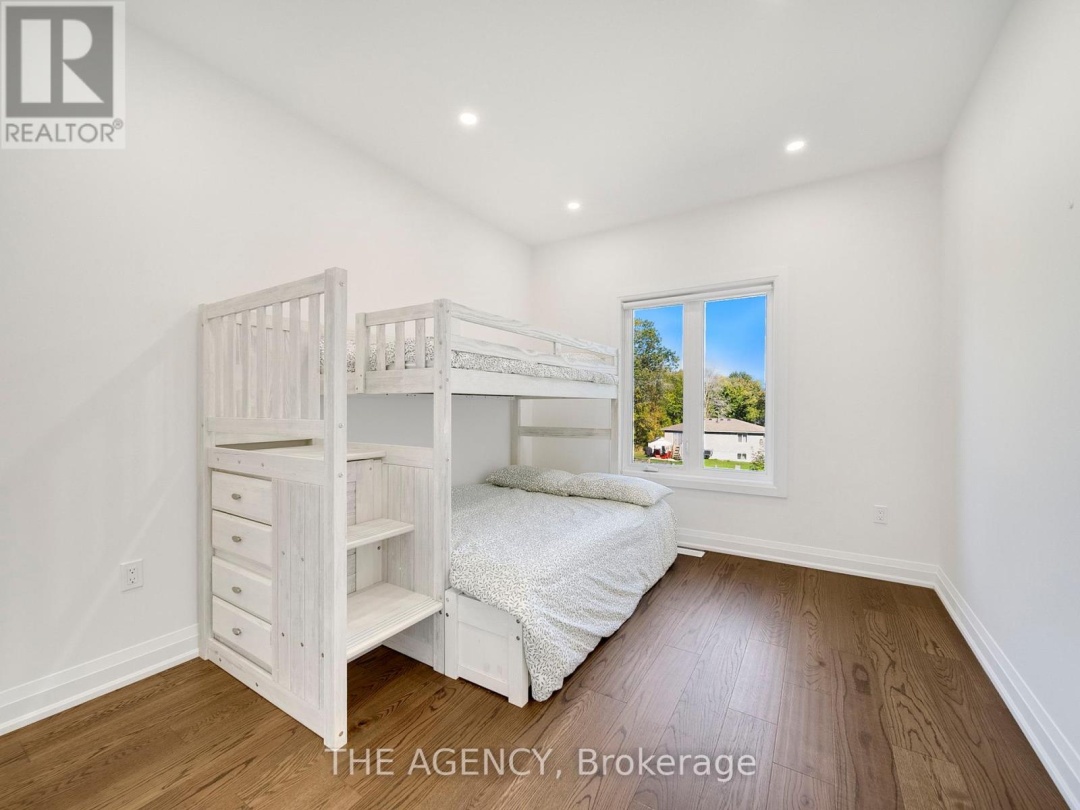 3963 Hilltop Road, Ramara