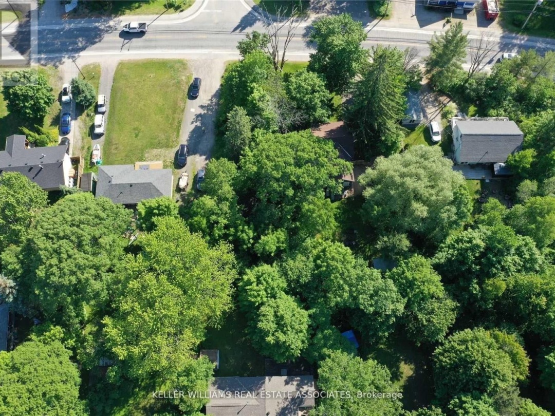 3172 Muskoka 169 Road, Muskoka Lakes