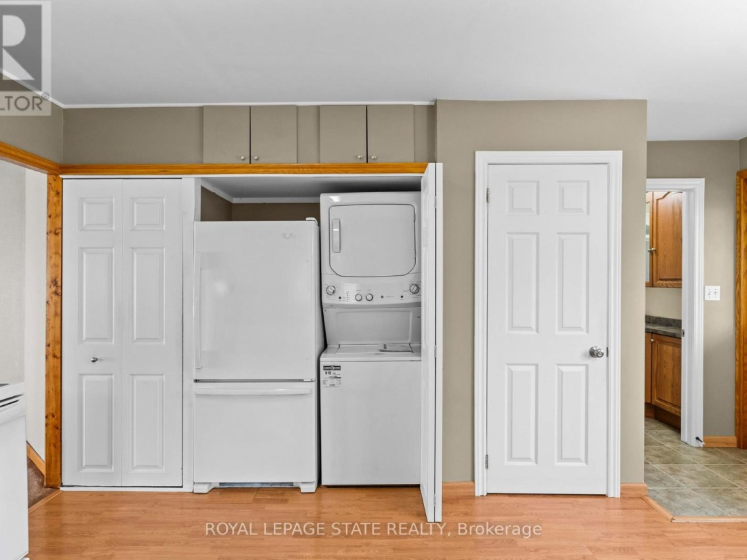 2703 LAKESIDE DRIVE, 