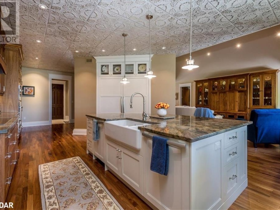 153 Creighton Street S, Lake Simcoe